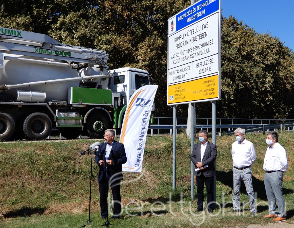 megújult az 47-es főút szentmártoni szakasza 11